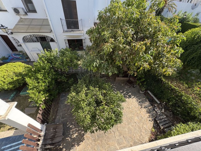3 Bedrooms Townhouse in Estepona