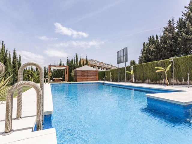 2 Bedrooms Apartment in Nueva Andalucía