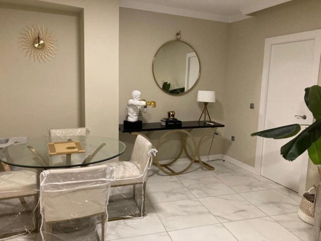 2 Bedrooms Apartment in Nueva Andalucía