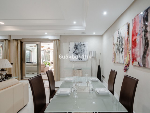 2 Bedrooms Apartment in Marbella