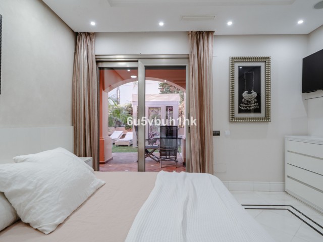 2 Bedrooms Apartment in Marbella