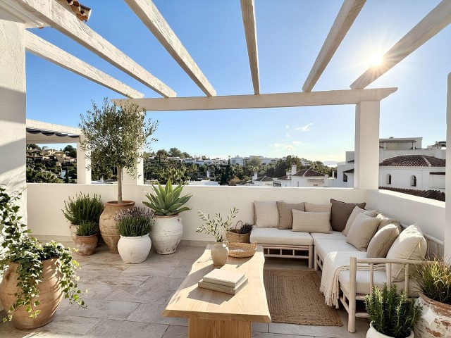 3 Bedrooms Townhouse in Estepona