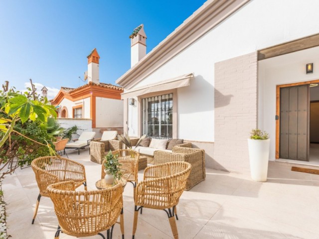 3 Bedrooms Villa in La Duquesa