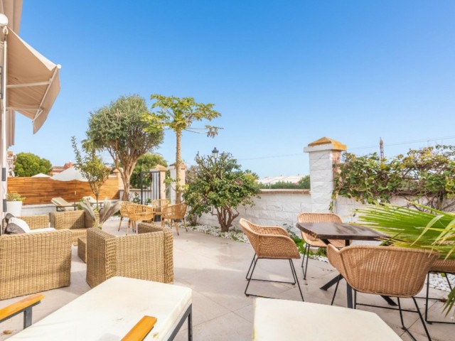 3 Schlafzimmer Villa in La Duquesa