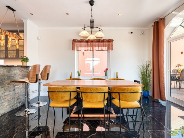 4 Bedrooms Villa in Fuengirola