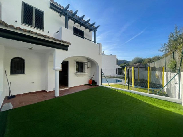 Rijtjeshuis, Manilva, R5271679