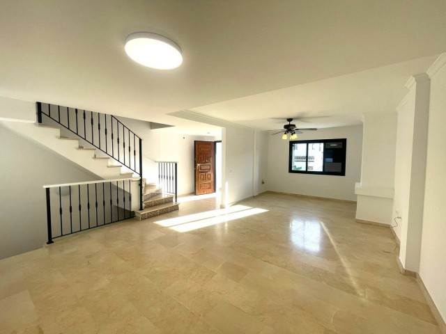 Rijtjeshuis, Manilva, R5271679