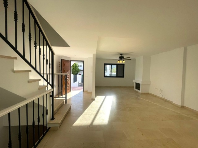Rijtjeshuis, Manilva, R5271679