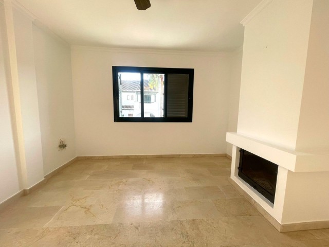 3 Slaapkamer Rijtjeshuis in Manilva