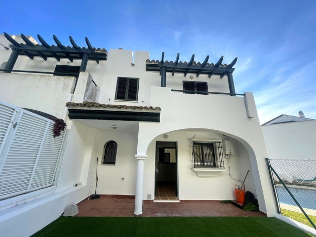 3 Slaapkamer Rijtjeshuis in Manilva