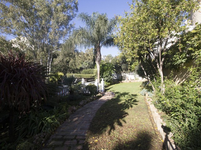 Villa con 3 Dormitorios  en Benalmadena