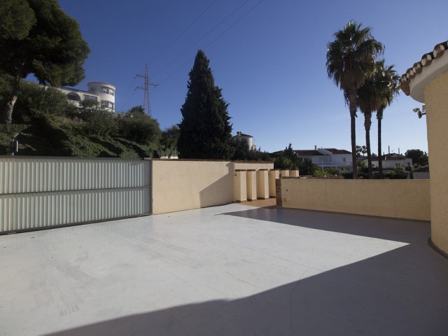 Villa con 3 Dormitorios  en Benalmadena