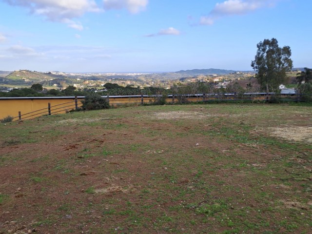 Liikekiinteistö Campo Mijas