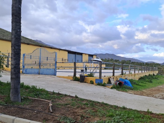 Liikekiinteistö Campo Mijas