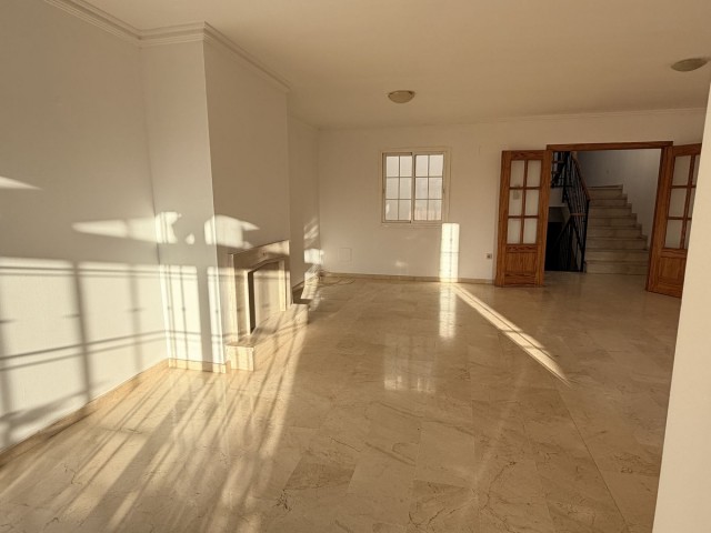 4 Bedrooms Townhouse in Riviera del Sol