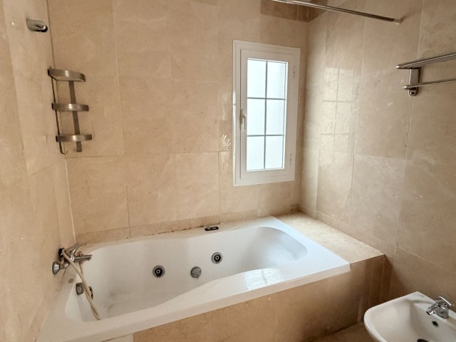 4 Bedrooms Townhouse in Riviera del Sol