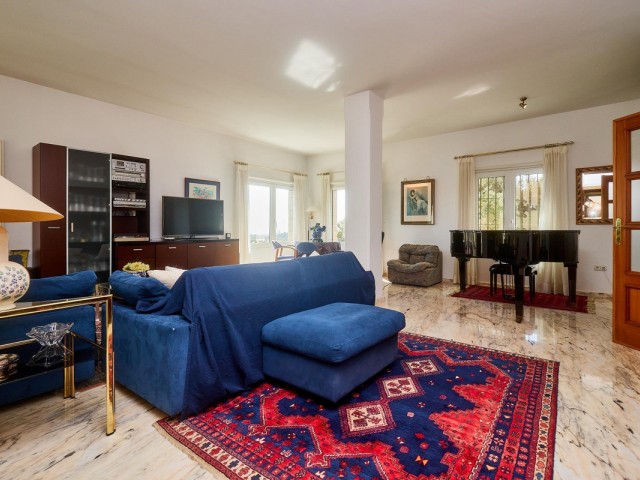 4 Bedrooms Villa in Mijas Costa