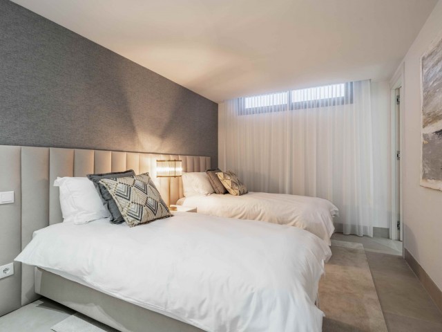 4 Schlafzimmer Villa in New Golden Mile