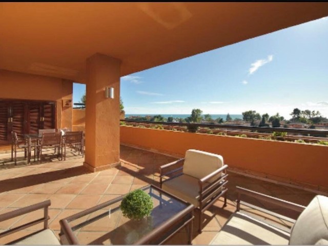 Ático con 3 Dormitorios  en Marbella