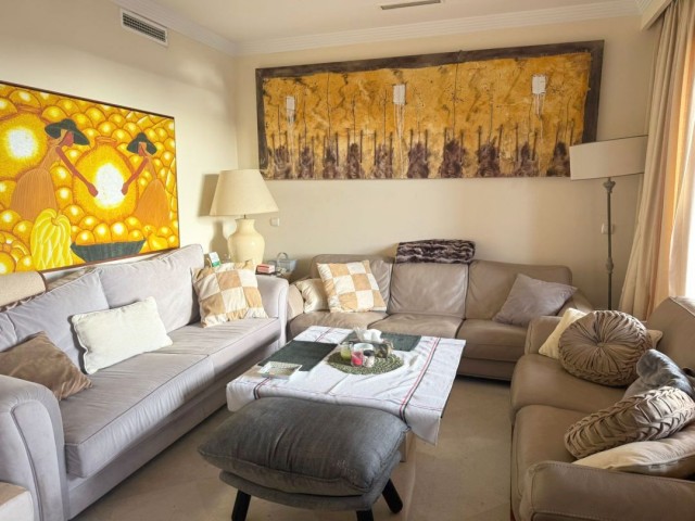 Ático con 3 Dormitorios  en Marbella