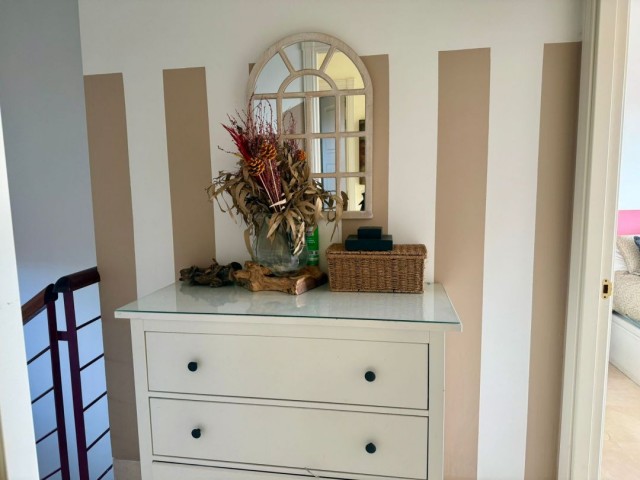 Ático con 3 Dormitorios  en Marbella