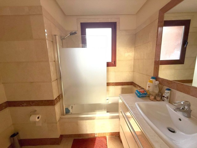 Ático con 3 Dormitorios  en Marbella