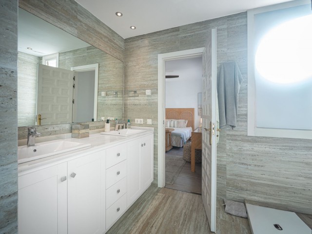 Penthouse in Los Monteros