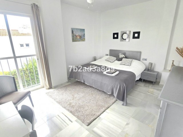 8 Bedrooms Villa in Nueva Andalucía