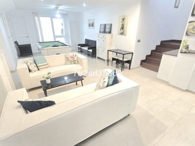 8 Bedrooms Villa in Nueva Andalucía