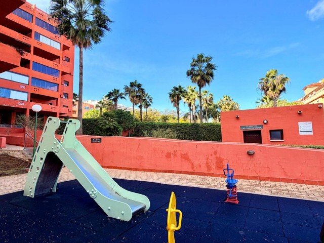 Appartement avec 2 Chambres  à Estepona