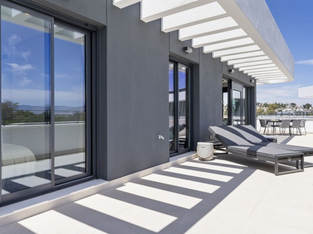 Ático con 2 Dormitorios  en Torremolinos