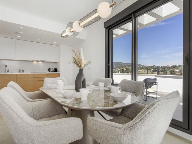 Ático con 2 Dormitorios  en Torremolinos