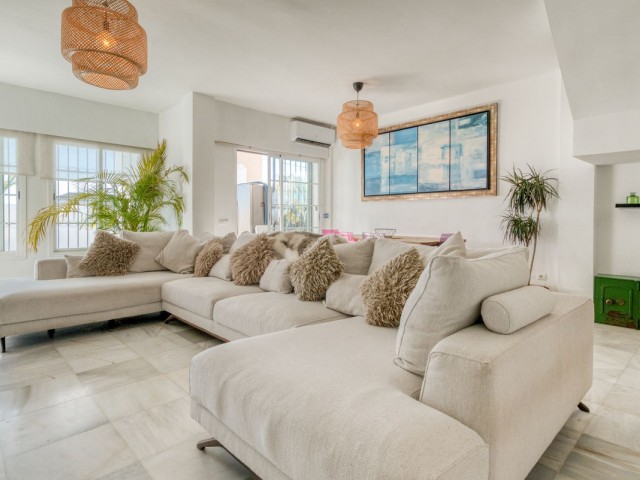 4 Bedrooms Villa in New Golden Mile