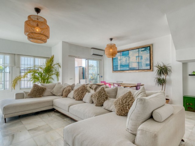 4 Bedrooms Villa in New Golden Mile