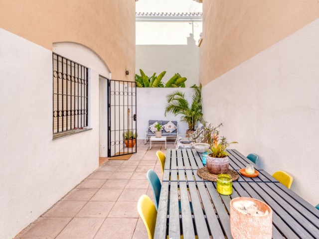 4 Bedrooms Villa in New Golden Mile