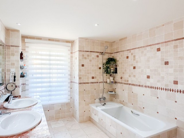 Villa con 4 Dormitorios  en Mijas Golf