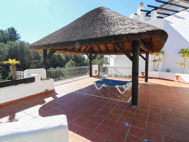 3 Bedrooms Townhouse in Istán