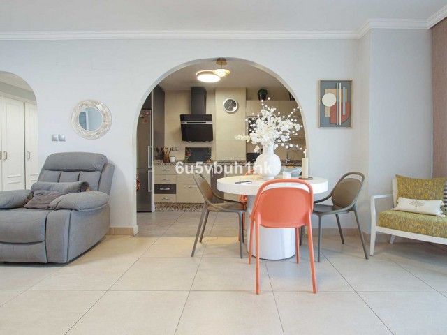 Apartamento con 2 Dormitorios  en Las Chapas