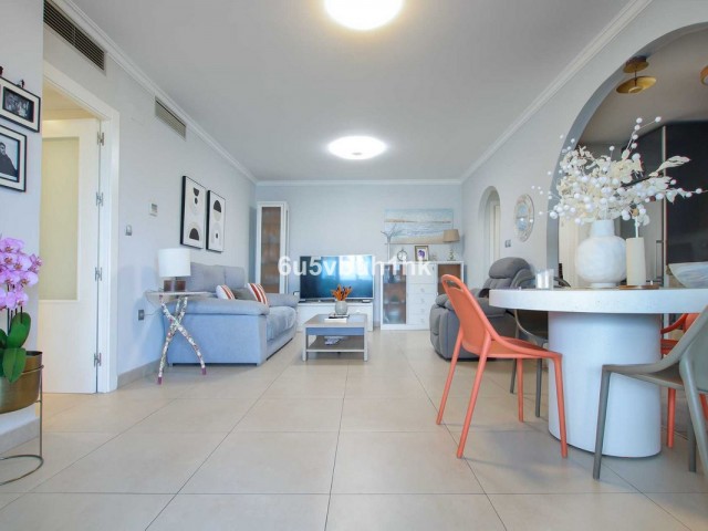 Apartamento con 2 Dormitorios  en Las Chapas