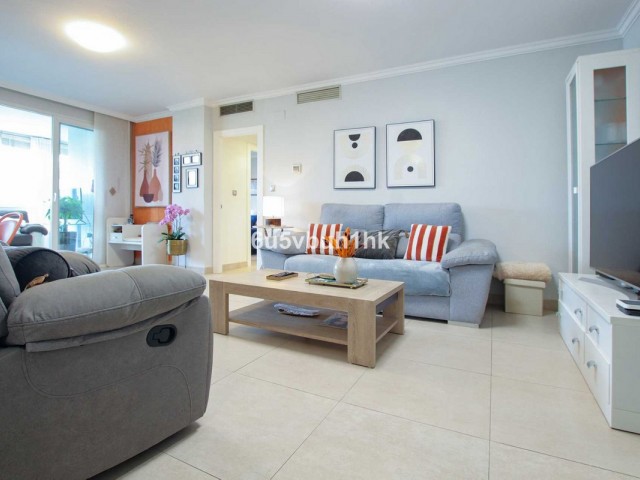 Apartamento con 2 Dormitorios  en Las Chapas