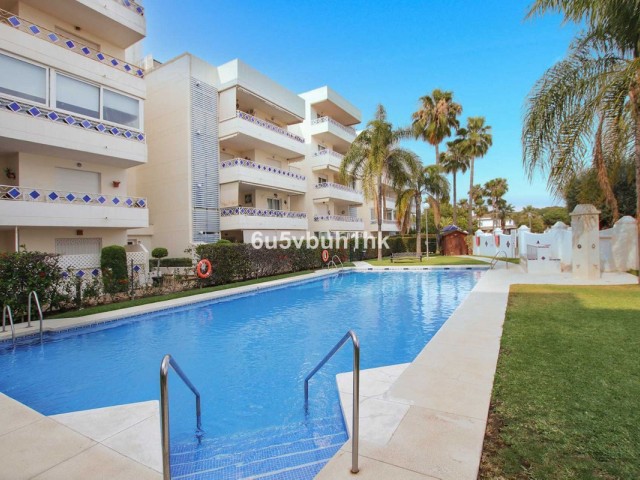 Apartamento con 2 Dormitorios  en Las Chapas