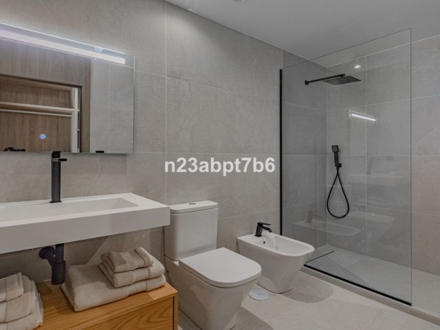 5 Bedrooms Villa in Sotogrande Costa