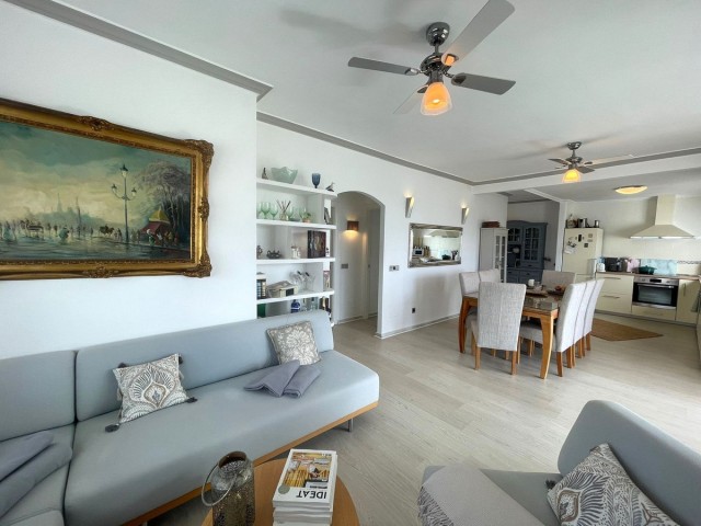 Penthouse avec 2 Chambres  à Estepona