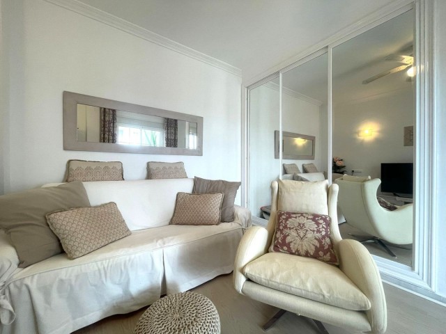 Penthouse avec 2 Chambres  à Estepona