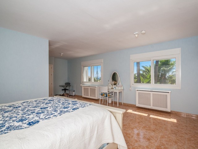 4 Soveroms Villa i Marbesa