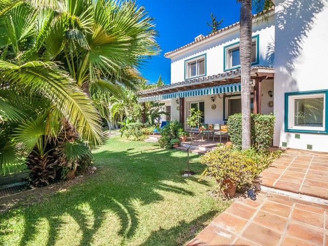 4 Soveroms Villa i Marbesa