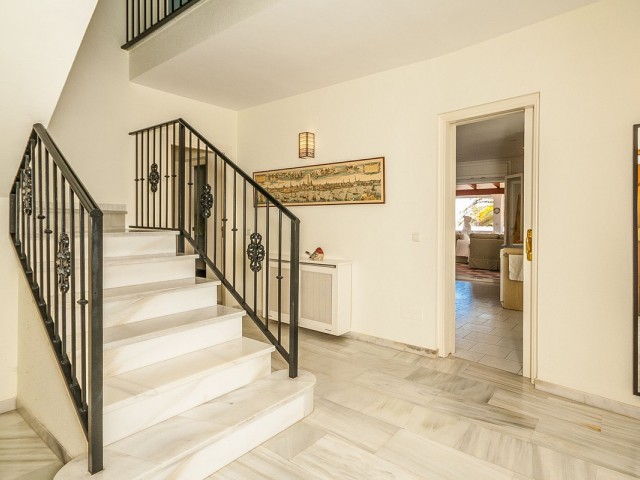 4 Soveroms Villa i Marbesa