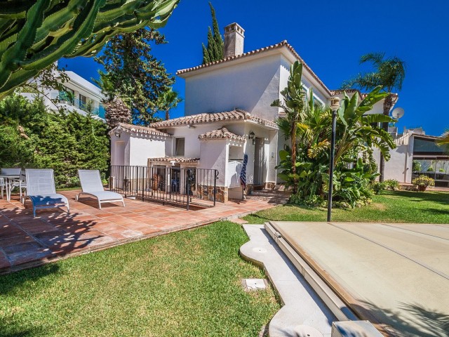 4 Soveroms Villa i Marbesa