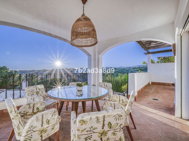 5 Slaapkamer Appartement in Nueva Andalucía