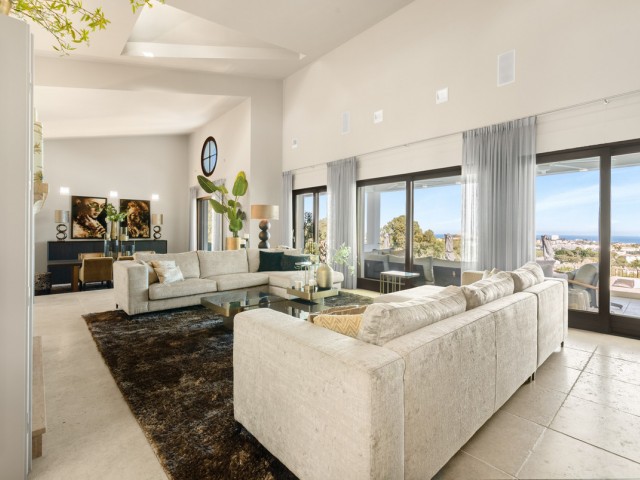 7 Soveroms Villa i Benahavís